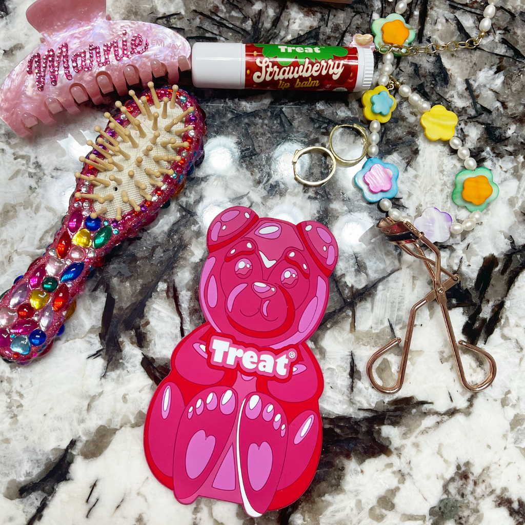 Gummy Bear Mirror – Treat Beauty